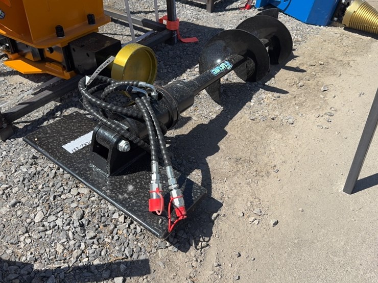 #6085-•-future-dingo-post-hole-auger-image-3