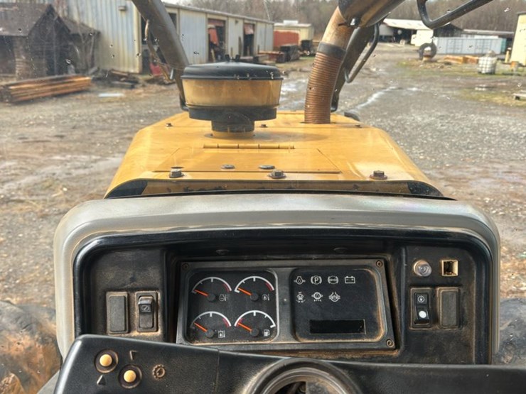 caterpillar-525b-image-54