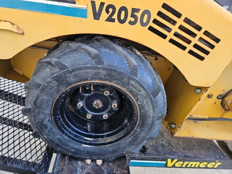 2007-vermeer-v2050-image-34
