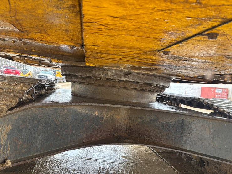 2001-komatsu-pc200-lc-image-73