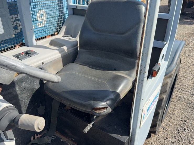 2006-genie-gth5519-image-13