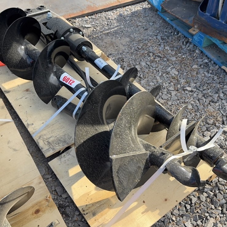 #6012 • MINI EXCAVATOR POST HOLE AUGER