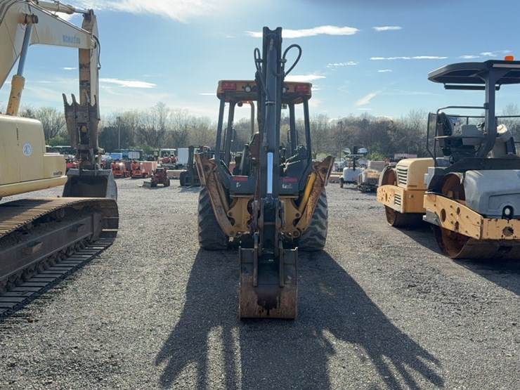 john-deere-310-image-11