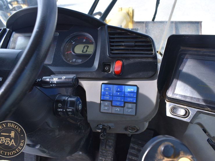 2021-komatsu-wa380-8-image-56