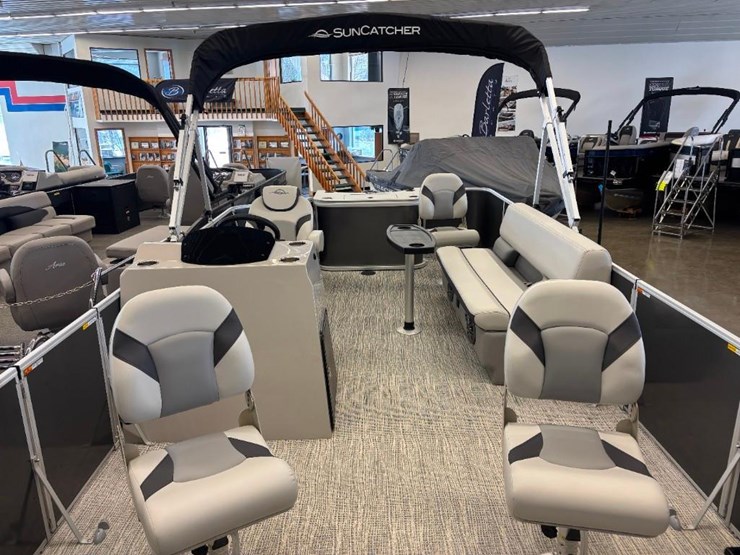 2025-g3-suncatcher-select-18f-pontoon-image-10