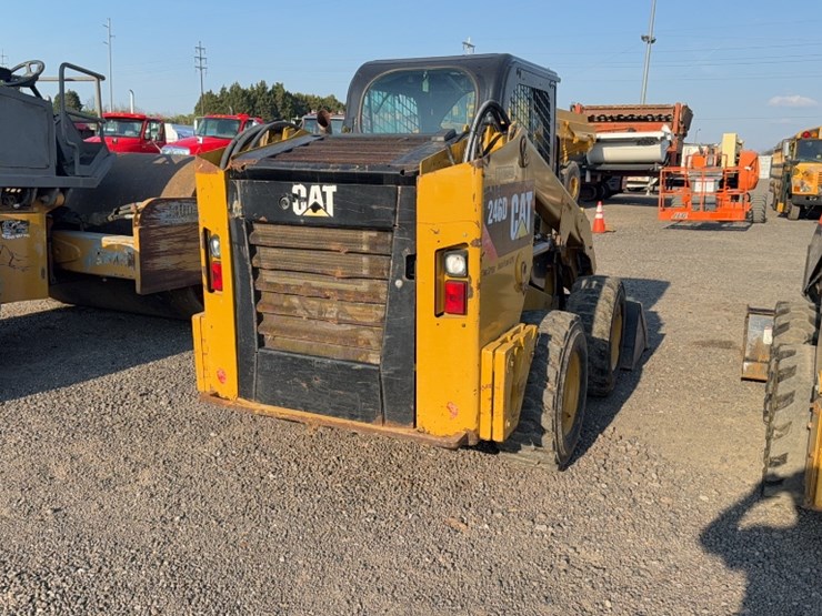 caterpillar-246d-image-7