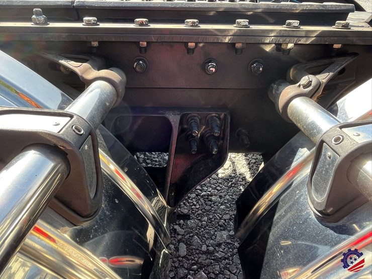 2024-international-hx520-image-55