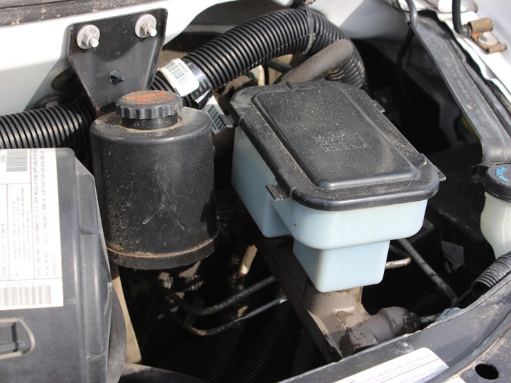 2001-chevrolet-express-3500-image-42