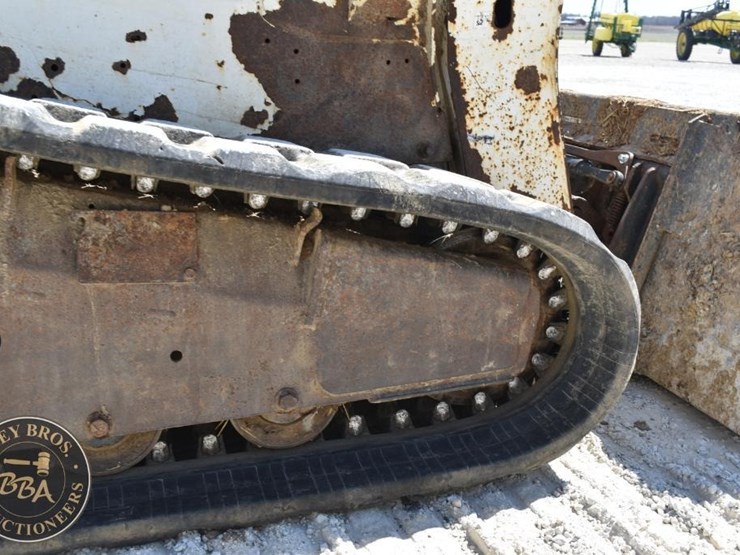 2013-bobcat-t650-image-34