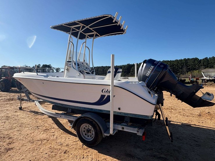 2001-cobia-center-console-saltwater-boat-image-2