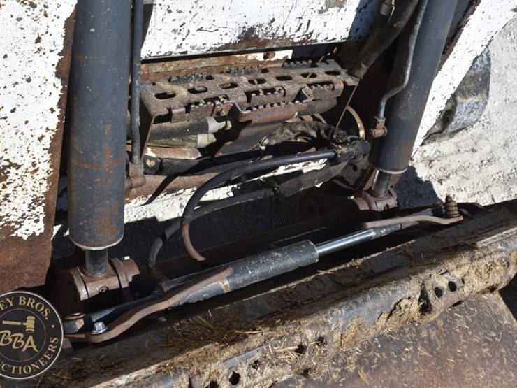 2013-bobcat-t650-image-16