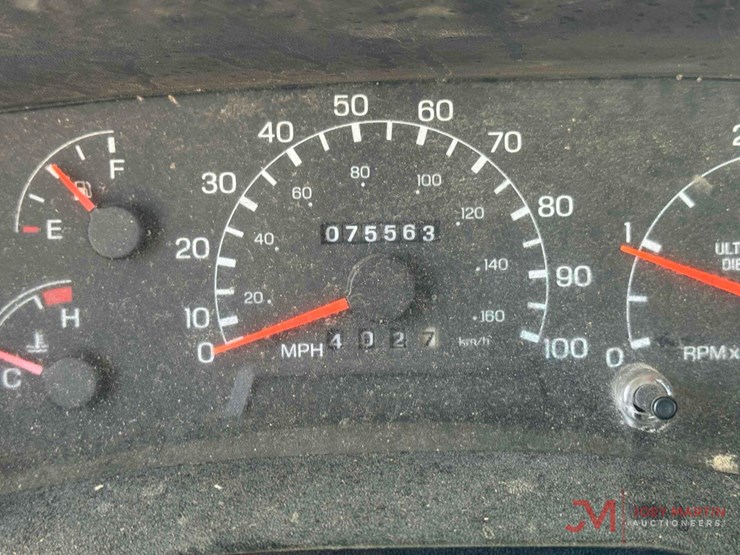 2009-ford-f750-xl-image-22