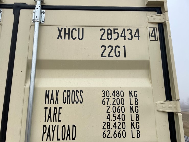 #116-•-20'-shipping-container-image-18