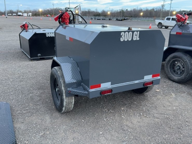 #2040-•-300-gallon-towable-fuel-tank-image-4