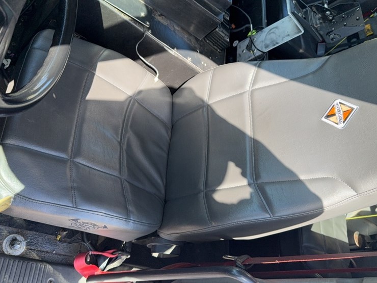 2012-international-durastar-4400-image-18