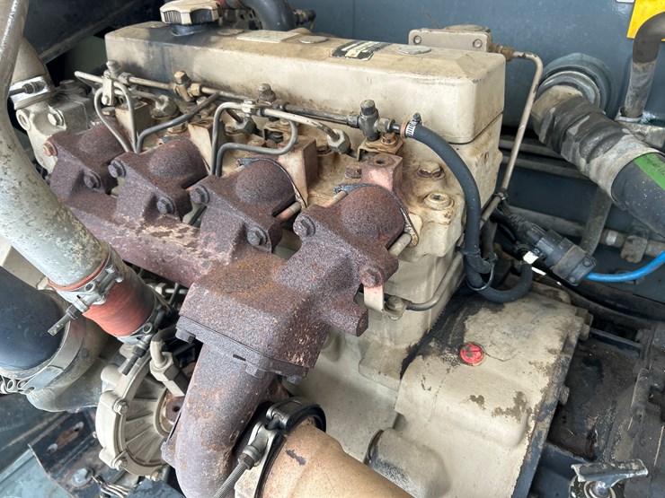 2006-jlg-g12-55a-image-44