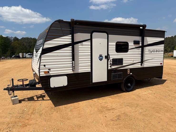 2021-keystone-hideout-travel-trailer-image-1