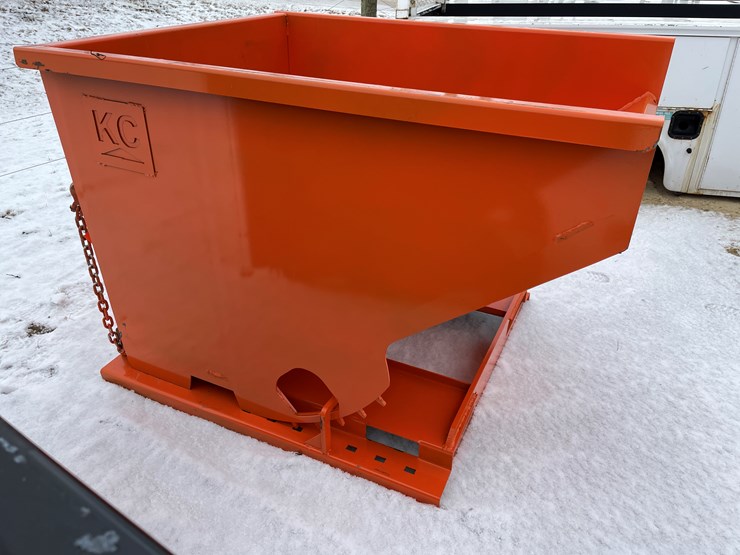 #2003-•-2-yard-self-dumping-hopper-image-4