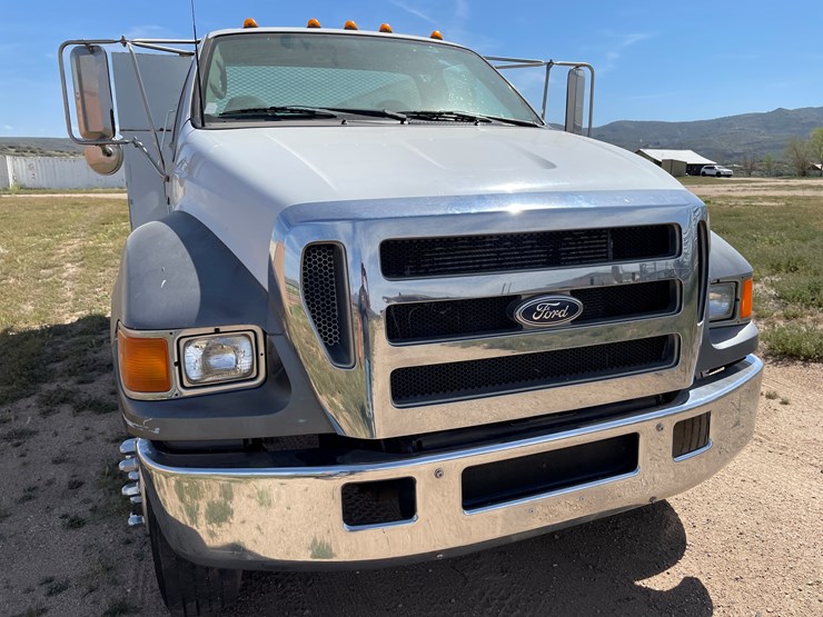 ford-f750-image-15