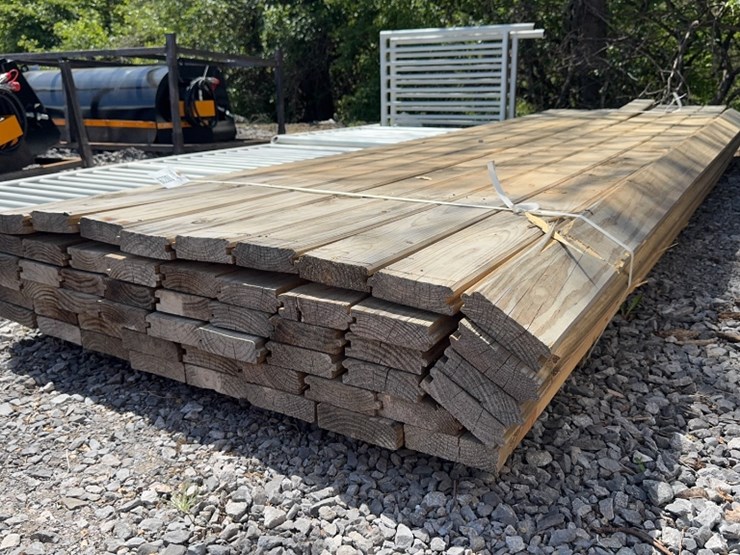 #6090-•-bundle-of-2"-x-6"-x-12'-tongue-and-grove-boards-image-1