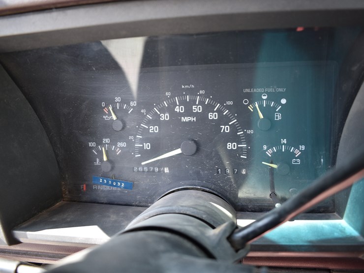 1993-chevrolet-silverado-3500-image-26