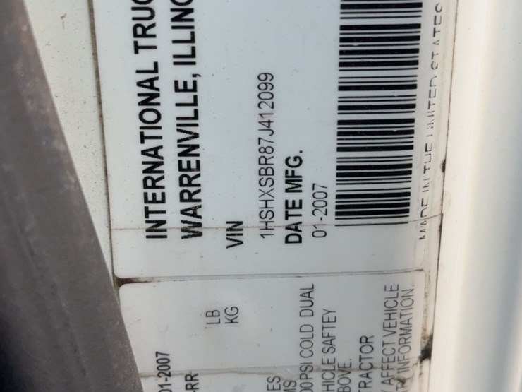 2007-international-8600-image-13