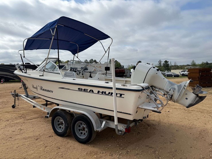 2003-sea-hunt-escape-200d-bay-boat-image-2