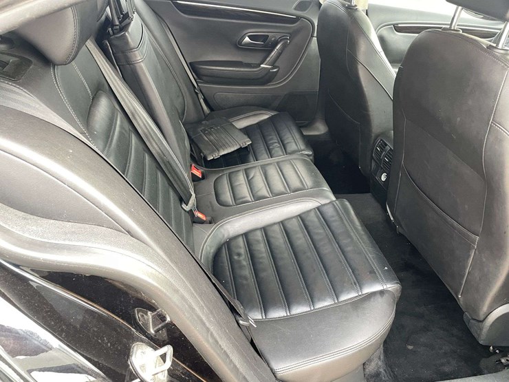 2014-volkswagen-cc-executive-4-door-sedan-(137,439-miles)-image-16