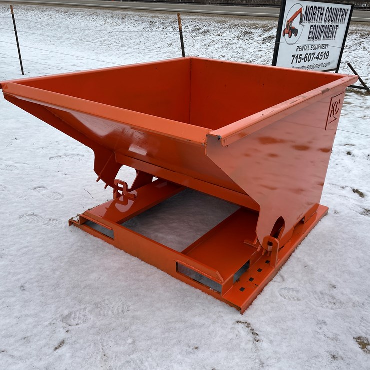 #2005 • 1.5 Yard Self Dumping Hopper