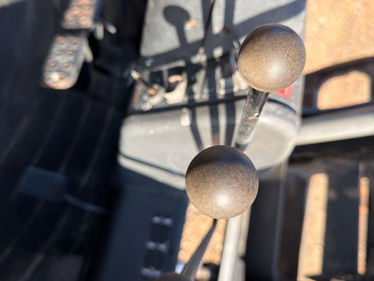 2018-case-586h-image-16