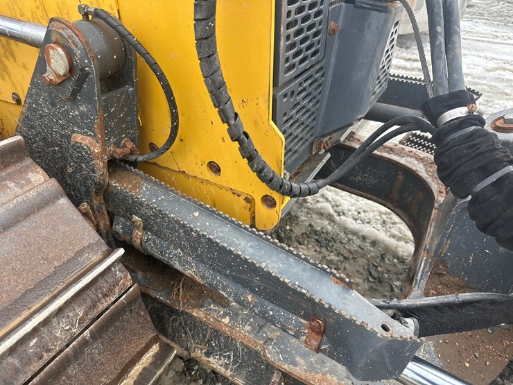 deere-550k-lgp-image-25