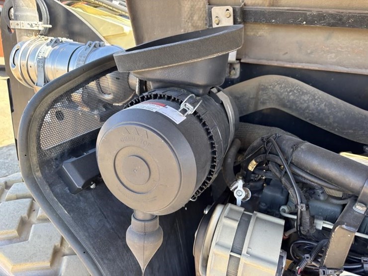 2017-jlg-g5-18a-image-38