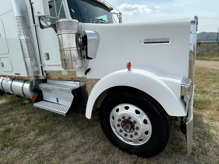 2000-kenworth-w900l-image-31