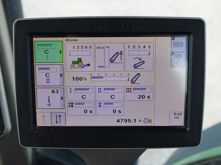 2012-john-deere-8270r-image-35