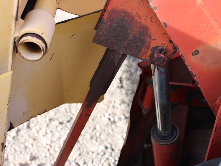 new-holland-2550-image-20