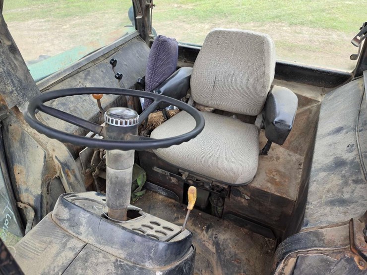 john-deere-4840-image-10