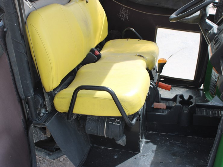 john-deere-gator-image-14