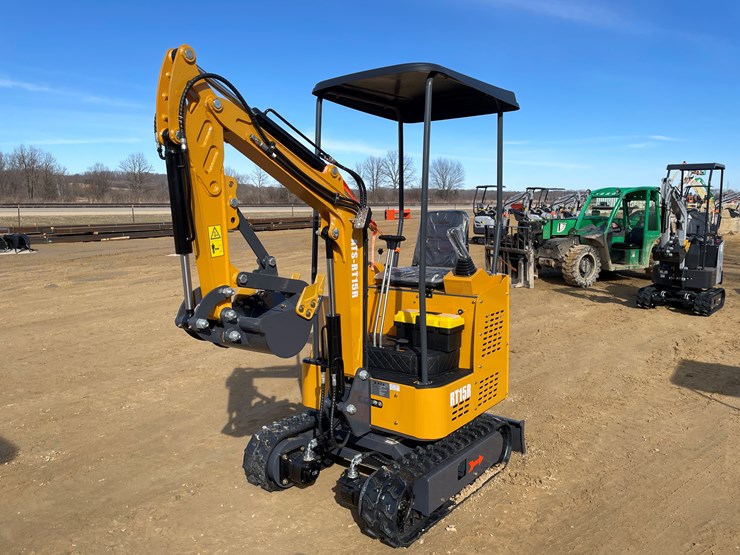 #1035-•-new-ats-rt15r-mini-excavator-image-1