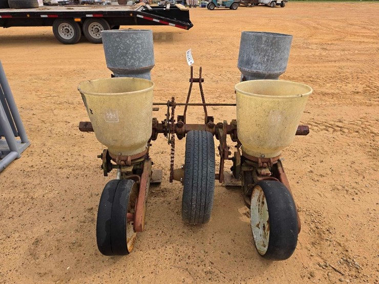 international-185-image-4