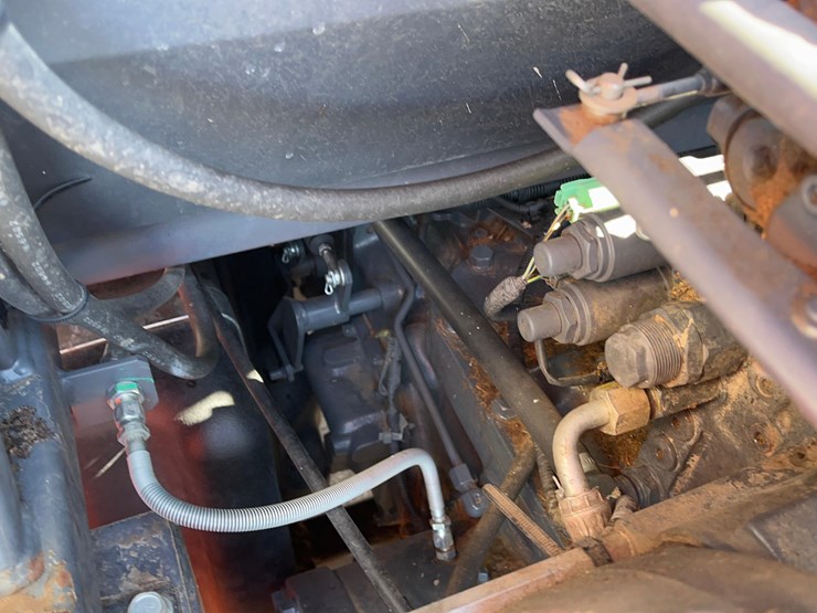 2016-kubota-m6-131-image-45