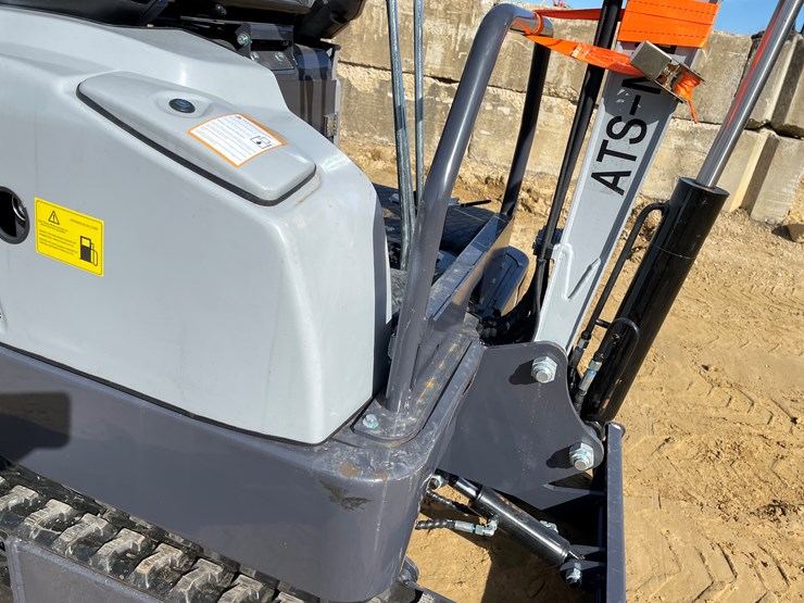 #1031-•-new-ats-me18-mini-excavator-image-21
