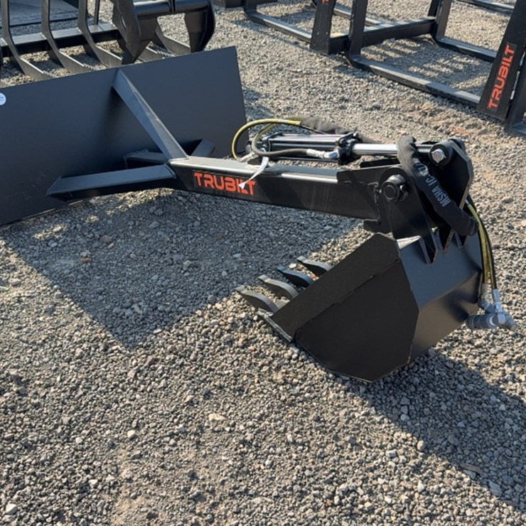 #2078 • SKID STEER STATIONARY BACKHOE