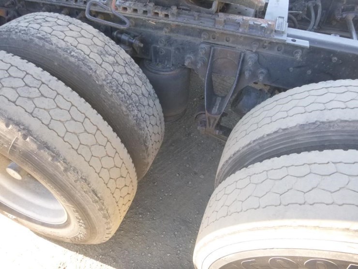 2012-international-prostar-image-24