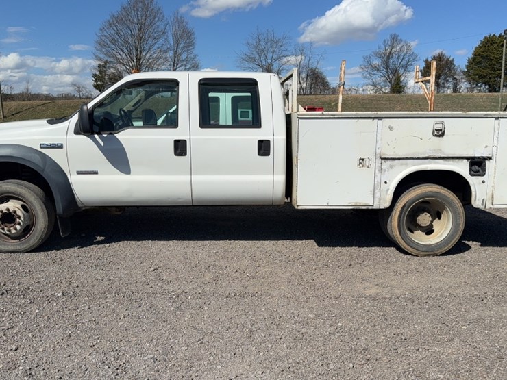 2006-ford-f450-image-14