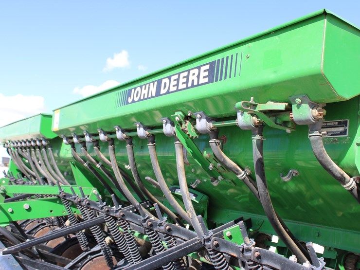 john-deere-450-image-24