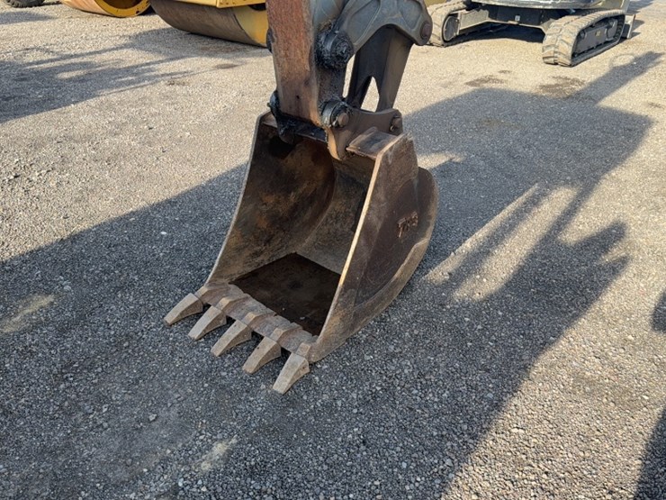 john-deere-310-image-14