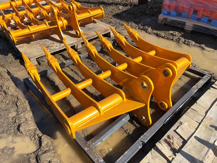 caterpillar-305-image-6