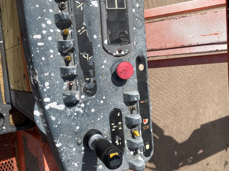 #3999-•-jlg-lift-600-aj-image-44