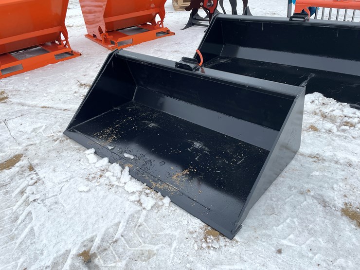 #2042-•-skid-steer-mount-66"-bucket-with-blade-image-1
