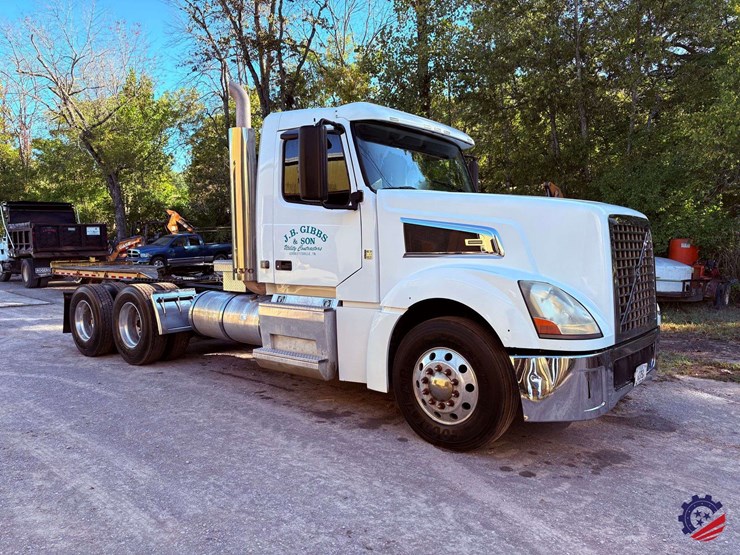 2008-volvo-vt-t/a-truck-tractor-image-5
